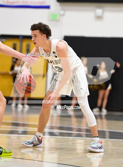 Thumbnail 3 in Mullen @ Arapahoe photogallery.