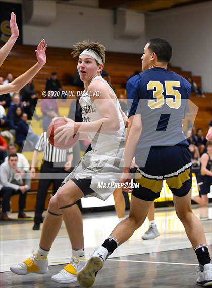 Thumbnail 1 in Mullen @ Arapahoe photogallery.