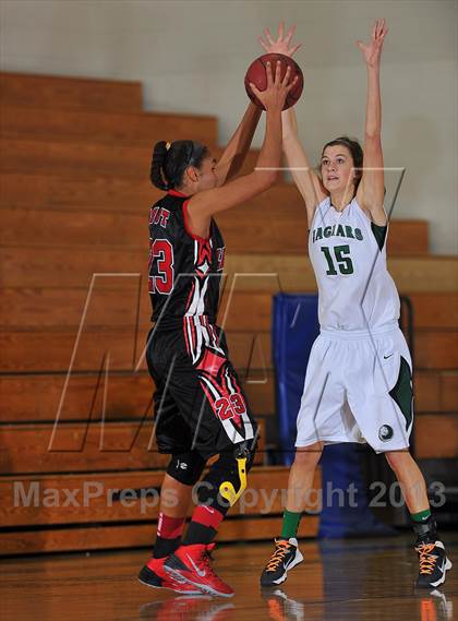 Thumbnail 3 in D'Evelyn vs. Denver Science & Tech Stapleton (Grandview Invitational) photogallery.