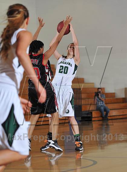 Thumbnail 2 in D'Evelyn vs. Denver Science & Tech Stapleton (Grandview Invitational) photogallery.