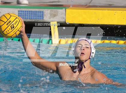 Thumbnail 3 in La Jolla vs. Santana (CIF SoCal Regional D2 Semifinal) photogallery.