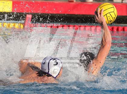 Thumbnail 2 in La Jolla vs. Santana (CIF SoCal Regional D2 Semifinal) photogallery.