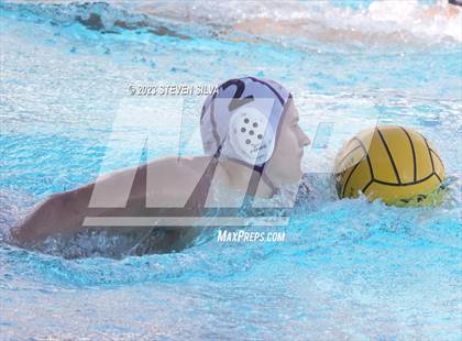 Thumbnail 1 in La Jolla vs. Santana (CIF SoCal Regional D2 Semifinal) photogallery.
