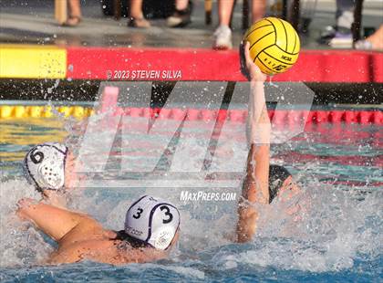 Thumbnail 1 in La Jolla vs. Santana (CIF SoCal Regional D2 Semifinal) photogallery.