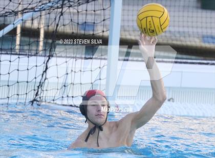 Thumbnail 3 in La Jolla vs. Santana (CIF SoCal Regional D2 Semifinal) photogallery.