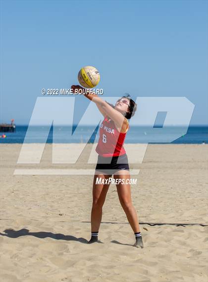Thumbnail 1 in Rio Mesa @ Santa Barbara photogallery.