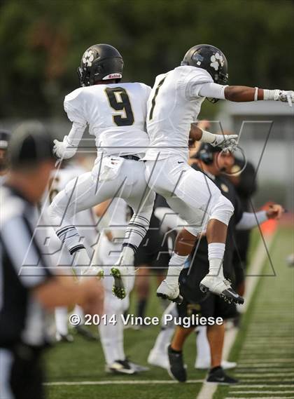 Thumbnail 2 in Calabasas @ Burroughs photogallery.