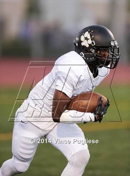 Thumbnail 3 in Calabasas @ Burroughs photogallery.