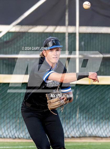 Thumbnail 3 in St. Mary's vs. Rocklin (CIF SJS D1 Final) photogallery.