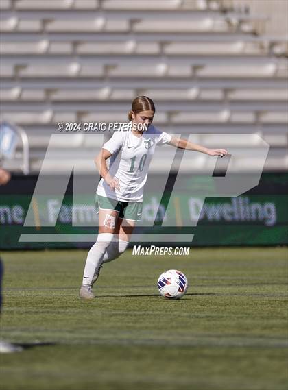 Thumbnail 3 in Green Canyon vs Mountain Crest (UHSAA 4A Semifinal) photogallery.
