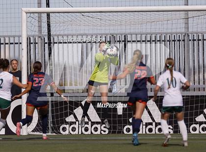 Thumbnail 1 in Green Canyon vs Mountain Crest (UHSAA 4A Semifinal) photogallery.