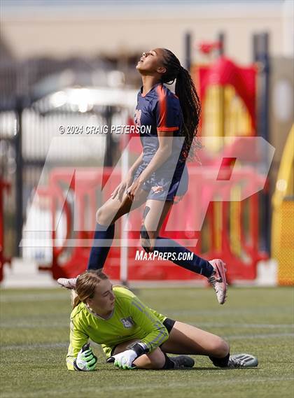 Thumbnail 1 in Green Canyon vs Mountain Crest (UHSAA 4A Semifinal) photogallery.