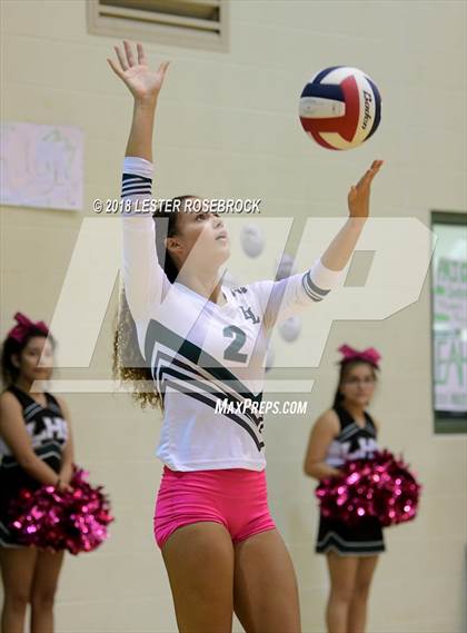 Thumbnail 1 in Poth @ Luling photogallery.