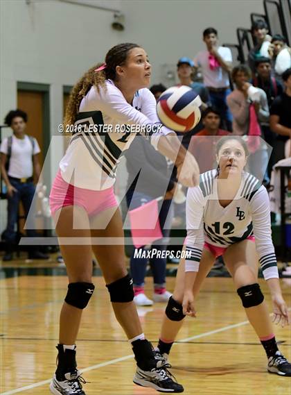 Thumbnail 1 in Poth @ Luling photogallery.