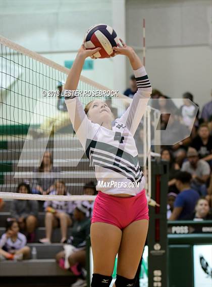 Thumbnail 1 in Poth @ Luling photogallery.