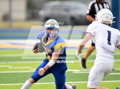 Thumbnail 1 in FR: Community vs Sunnyvale photogallery.