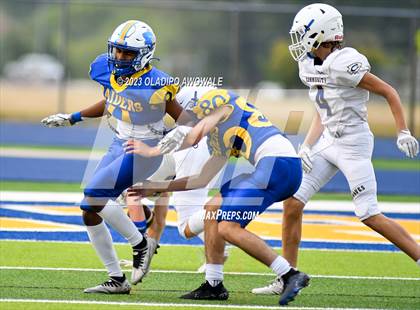 Thumbnail 1 in FR: Community vs Sunnyvale photogallery.