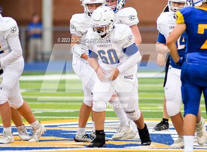 Thumbnail 1 in FR: Community vs Sunnyvale photogallery.