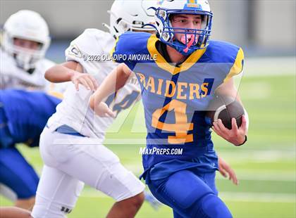 Thumbnail 2 in FR: Community vs Sunnyvale photogallery.