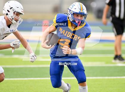 Thumbnail 2 in FR: Community vs Sunnyvale photogallery.