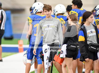 Thumbnail 1 in FR: Community vs Sunnyvale photogallery.