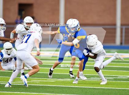 Thumbnail 3 in FR: Community vs Sunnyvale photogallery.