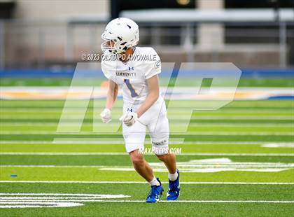 Thumbnail 2 in FR: Community vs Sunnyvale photogallery.