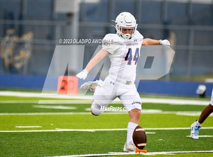 Thumbnail 1 in FR: Community vs Sunnyvale photogallery.