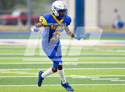 Thumbnail 2 in FR: Community vs Sunnyvale photogallery.