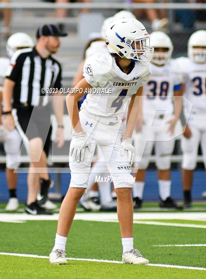 Thumbnail 1 in FR: Community vs Sunnyvale photogallery.