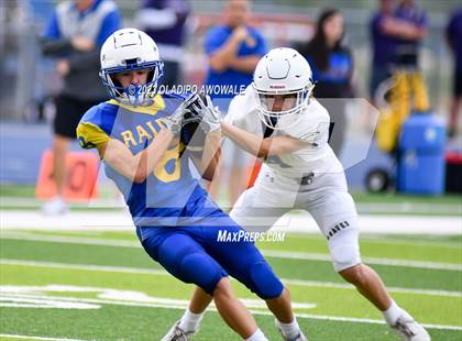 Thumbnail 2 in FR: Community vs Sunnyvale photogallery.