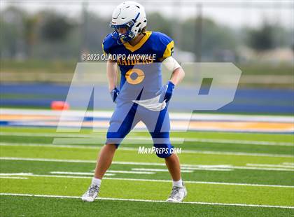 Thumbnail 1 in FR: Community vs Sunnyvale photogallery.