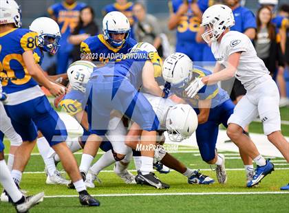 Thumbnail 1 in FR: Community vs Sunnyvale photogallery.