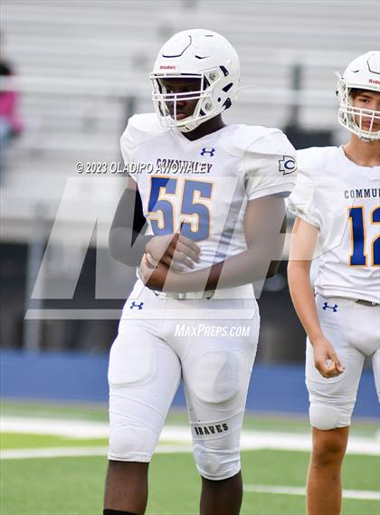 Thumbnail 3 in FR: Community vs Sunnyvale photogallery.