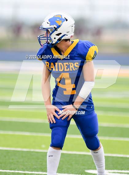 Thumbnail 2 in FR: Community vs Sunnyvale photogallery.