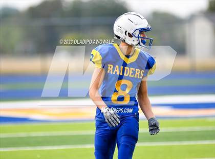 Thumbnail 3 in FR: Community vs Sunnyvale photogallery.