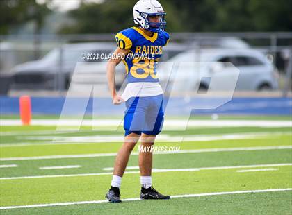 Thumbnail 1 in FR: Community vs Sunnyvale photogallery.