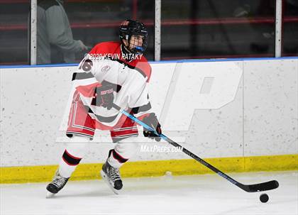 Thumbnail 3 in North Haven @ Fairfield Warde/Ludlowe photogallery.