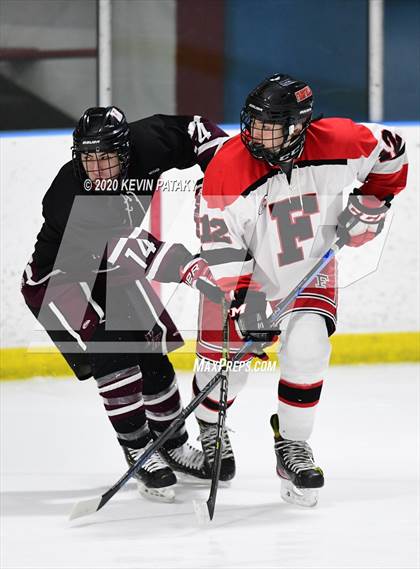 Thumbnail 3 in North Haven @ Fairfield Warde/Ludlowe photogallery.