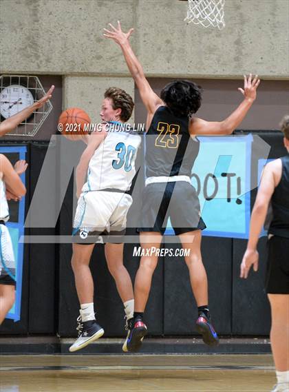 Thumbnail 3 in Foothill @ Aliso Niguel photogallery.