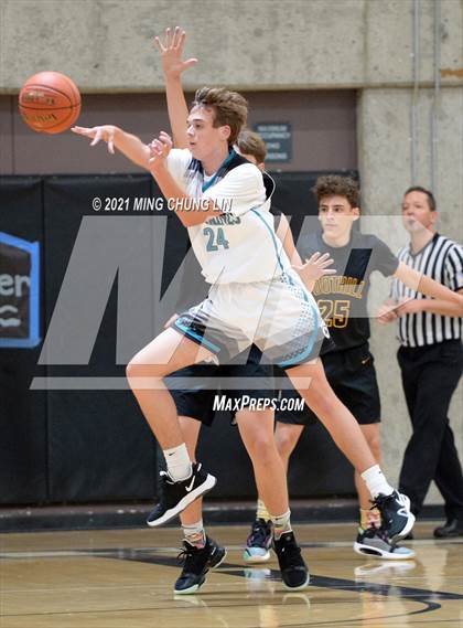 Thumbnail 1 in Foothill @ Aliso Niguel photogallery.