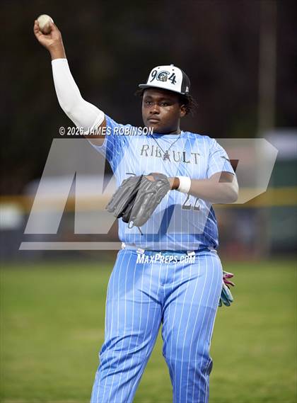 Thumbnail 3 in Ribault @ Ed White photogallery.