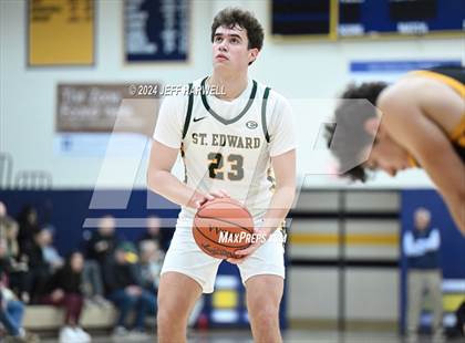 Thumbnail 2 in Avon vs. St. Edward (OHSAA D1 Districit Semifinal) photogallery.