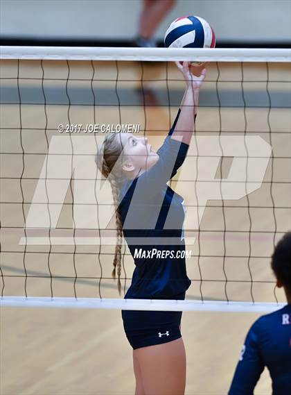Thumbnail 3 in Johnson vs Roosevelt [Theodore] photogallery.