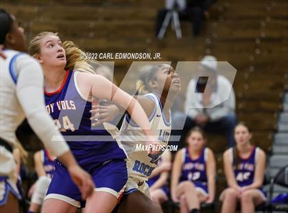 Thumbnail 3 in Rockvale vs. Starkville Academy photogallery.