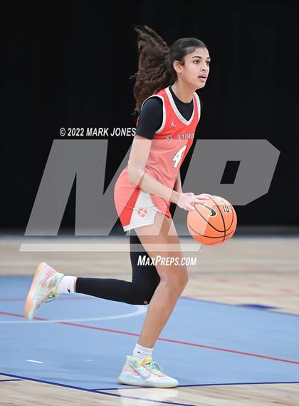 Thumbnail 3 in St. Andrew's (RI) vs. Lo-Ellen (Ont, Canada) - (Nike Tournament of Champions) photogallery.