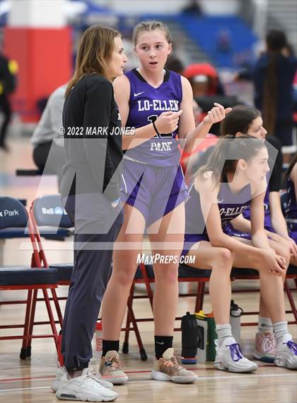 Thumbnail 3 in St. Andrew's (RI) vs. Lo-Ellen (Ont, Canada) - (Nike Tournament of Champions) photogallery.
