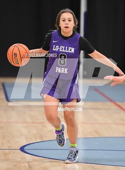 Thumbnail 1 in St. Andrew's (RI) vs. Lo-Ellen (Ont, Canada) - (Nike Tournament of Champions) photogallery.