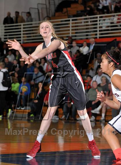 Thumbnail 1 in Patterson vs. Modesto Christian (CIF SJS D3 Playoffs) photogallery.