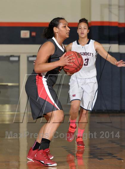 Thumbnail 2 in Patterson vs. Modesto Christian (CIF SJS D3 Playoffs) photogallery.